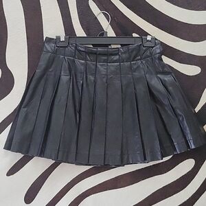 Leather pleated skirt